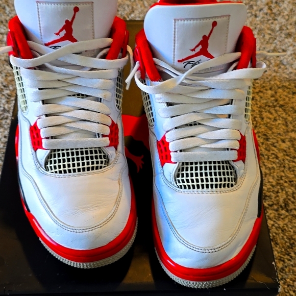 Air Jordan 4 Retro - Picture 1 of 8